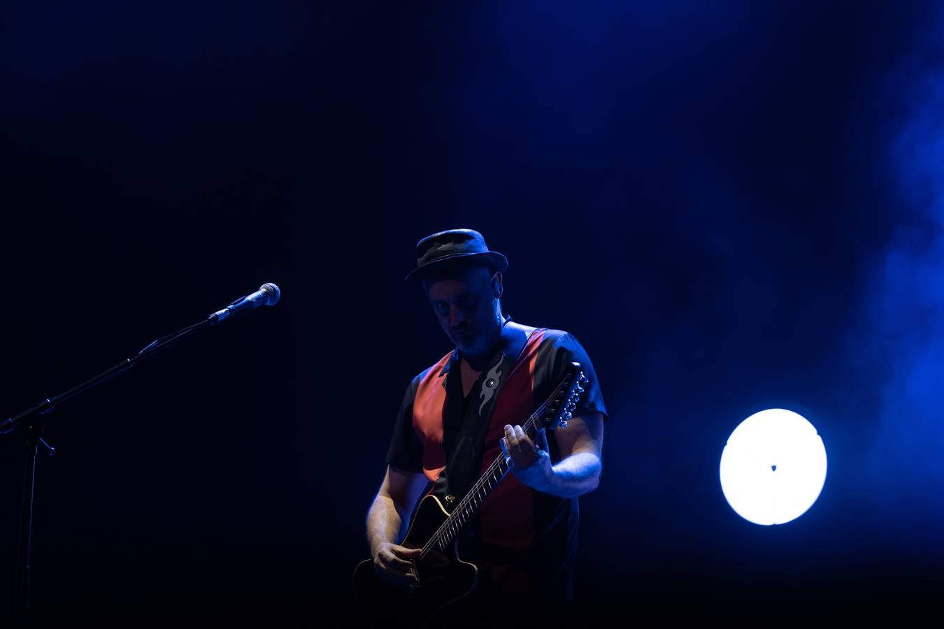 Concierto de Andrés Calamaro en el Cartuja Center Cite de Sevilla