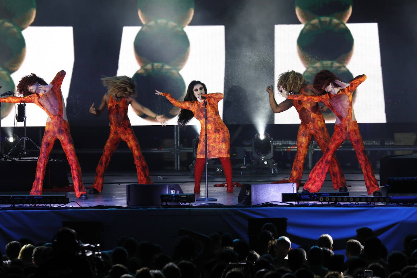 La actuación de Fangoria en Icónica Sevilla Fest fue un auténtico huracán electropop