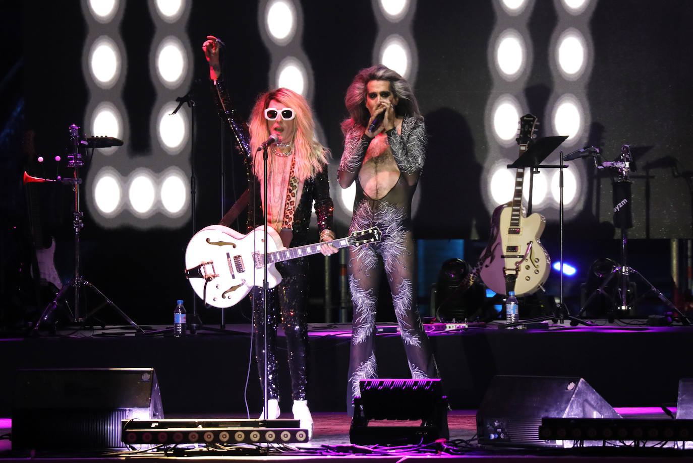 El concierto de Nancys Rubias en Icónica Sevilla Fest no dejó a nadie indiferente