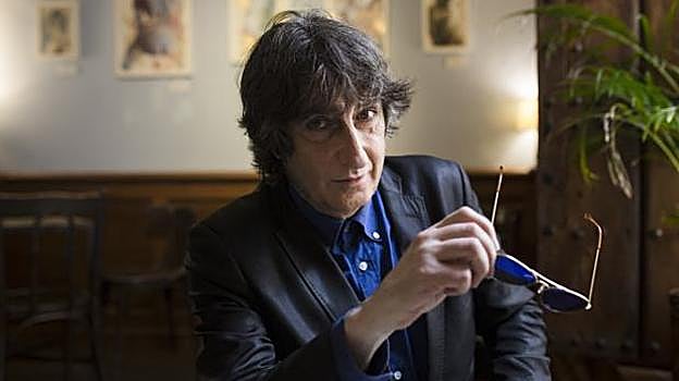 El rockero sevillano Pájaro cerrará la programación especial de verano de Cajasol