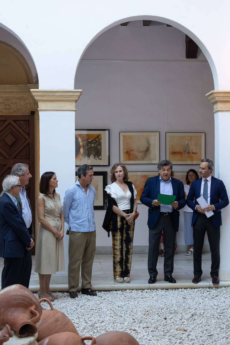 Inauguración de la exposición solidaria de la Fundación La Caixa en Sevilla