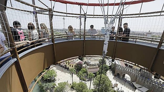 Así es la Nao Vigía, el globo de Isla Mágica que te hará volar en Sevilla