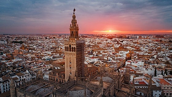 Rutas culturales en Sevilla para descubrir la ciudad este verano
