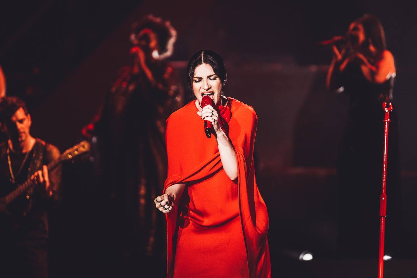 La cantante italiana actuó durante más de dos horas en su primer concierto ante el público sevillano