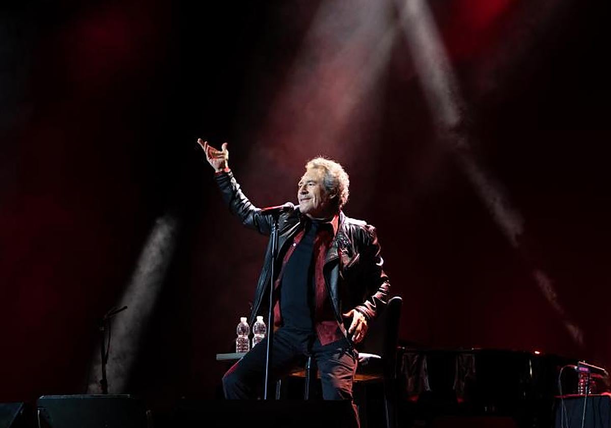 El cantante Miguel Ríos