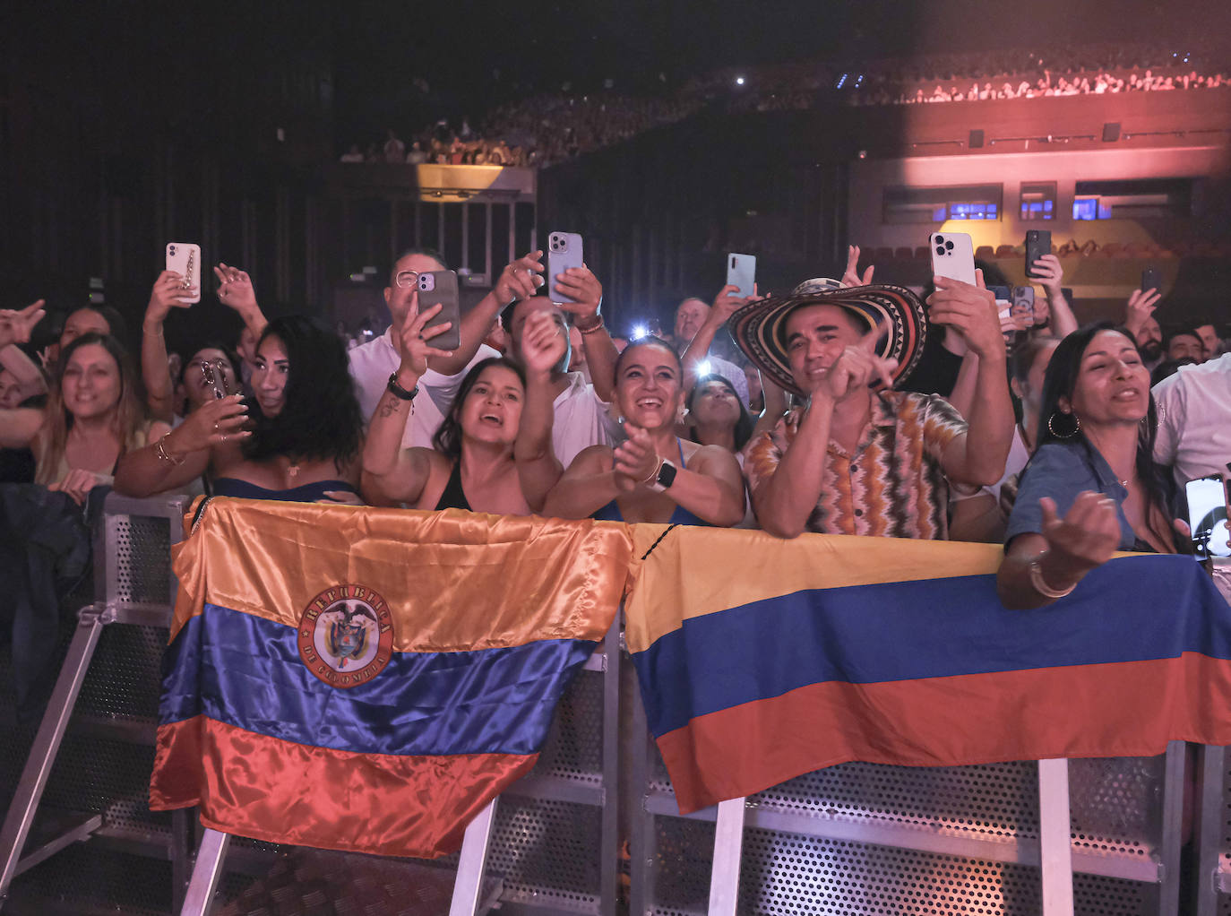 El concierto de Juanes en el auditorio del Cartuja Center CITE de Sevilla