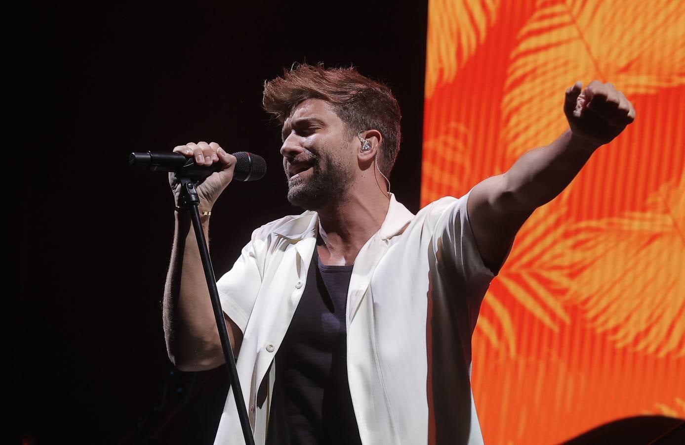 Pablo Alborán hizo un repaso por todos sus temas, coreados siempre por el público