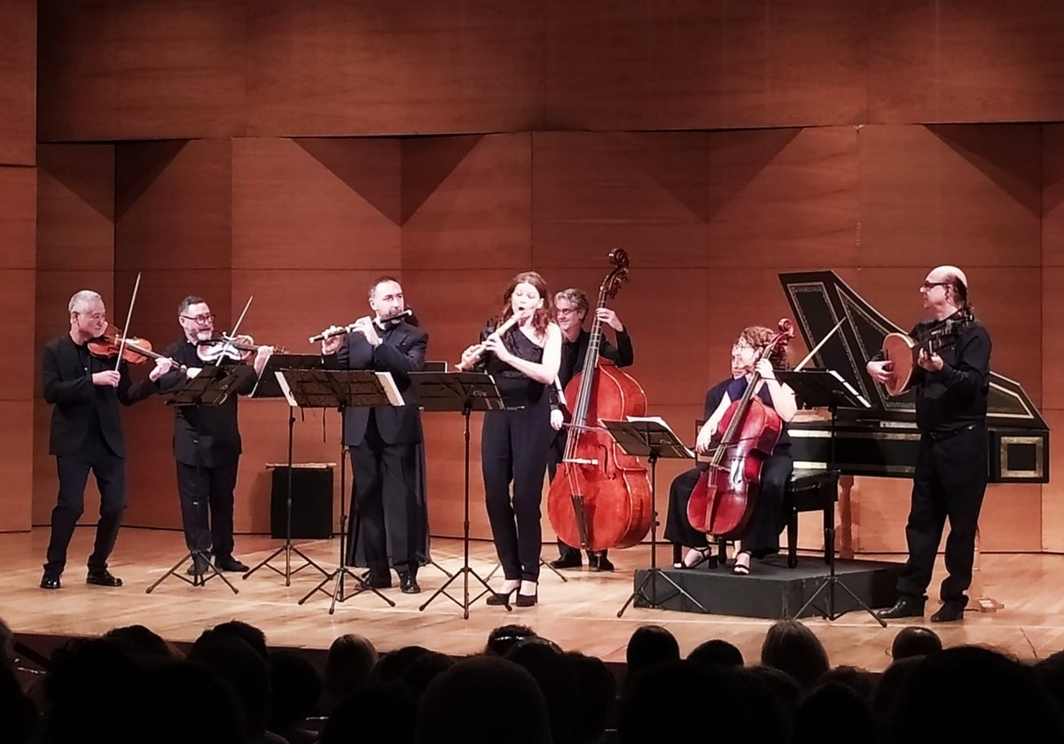 Los mĂşsicos de la Orquesta Barroca de Sevilla durante el concierto de inauguraciĂłn de la Hispalense