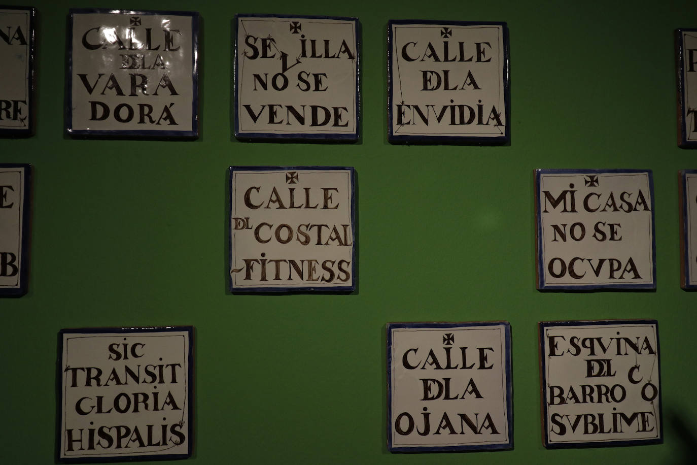 La inauguración de la exposición 'Vanidades', del artista sevillano Ricardo Suárez