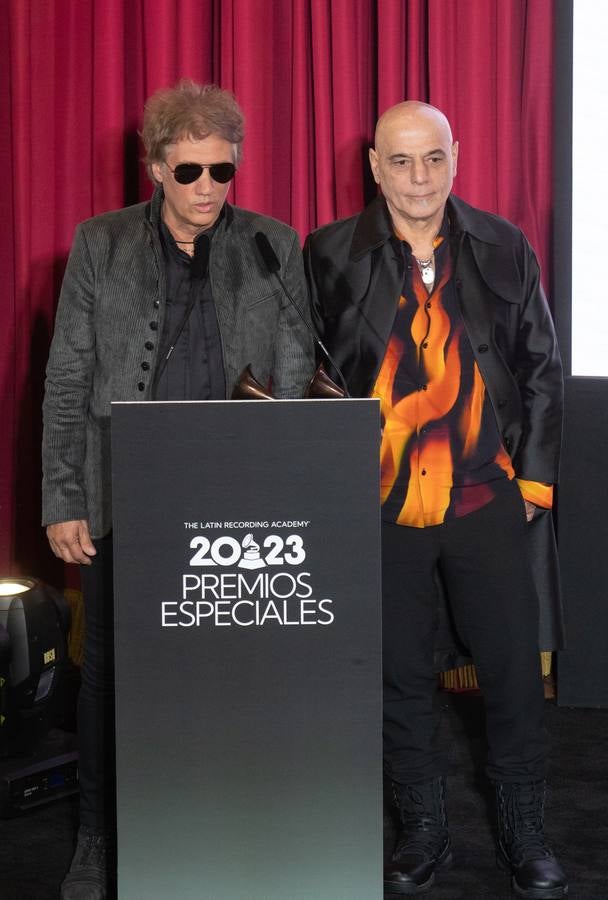 La alfombra roja de la gala a la Excelencia Musical de los Latin Grammy 