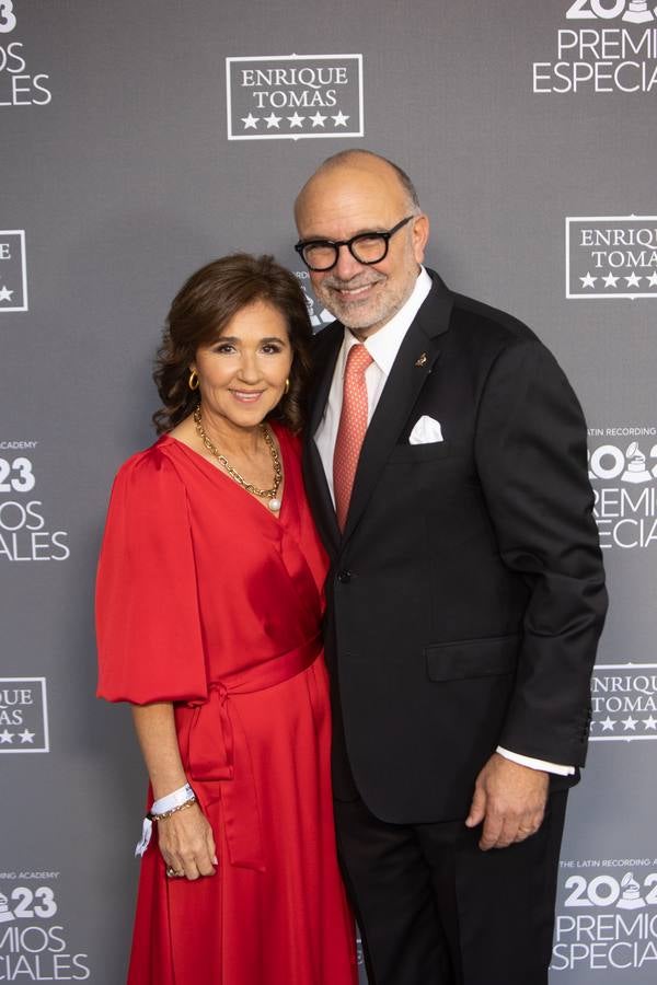 La alfombra roja de la gala a la Excelencia Musical de los Latin Grammy 