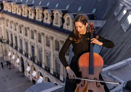 Camille Thomas : «Tocar un violonchelo Stradivarius es una lección de humildad»