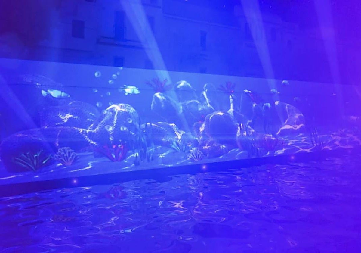 Recreación del espectáculo Navigalia en el río Guadalquivir