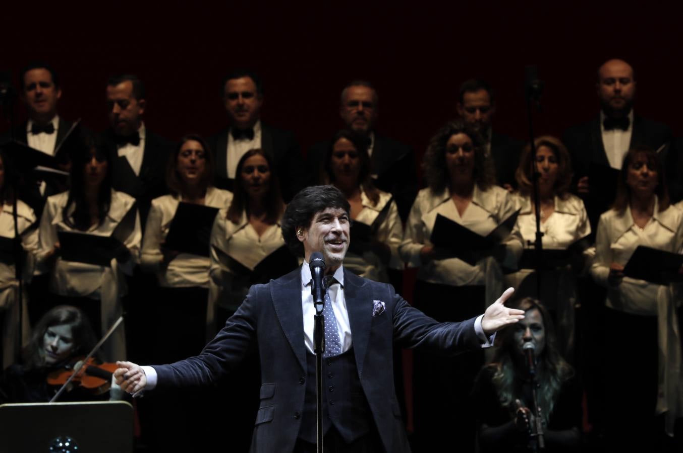 Imágenes del concierto de Manuel Lombo en el Maestranza de Sevilla