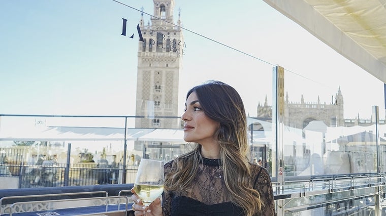 La terraza del EME, una de las más conocidas y frecuentadas en Sevilla
