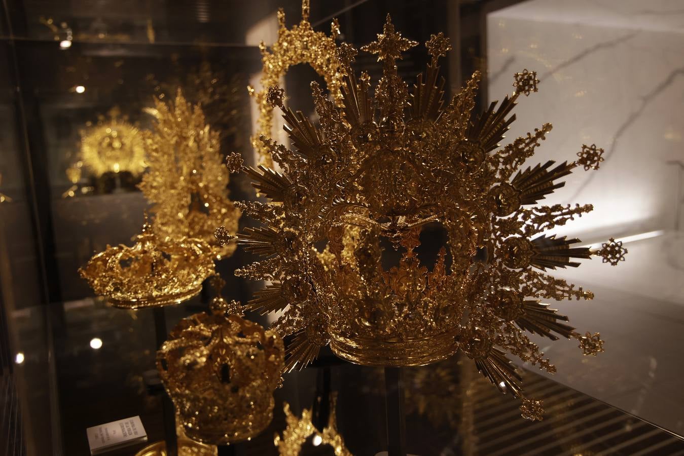 Pintura, orfebrería y bordados son los ejes de las exposiciones de esta institución para estas semanas cuaresmales