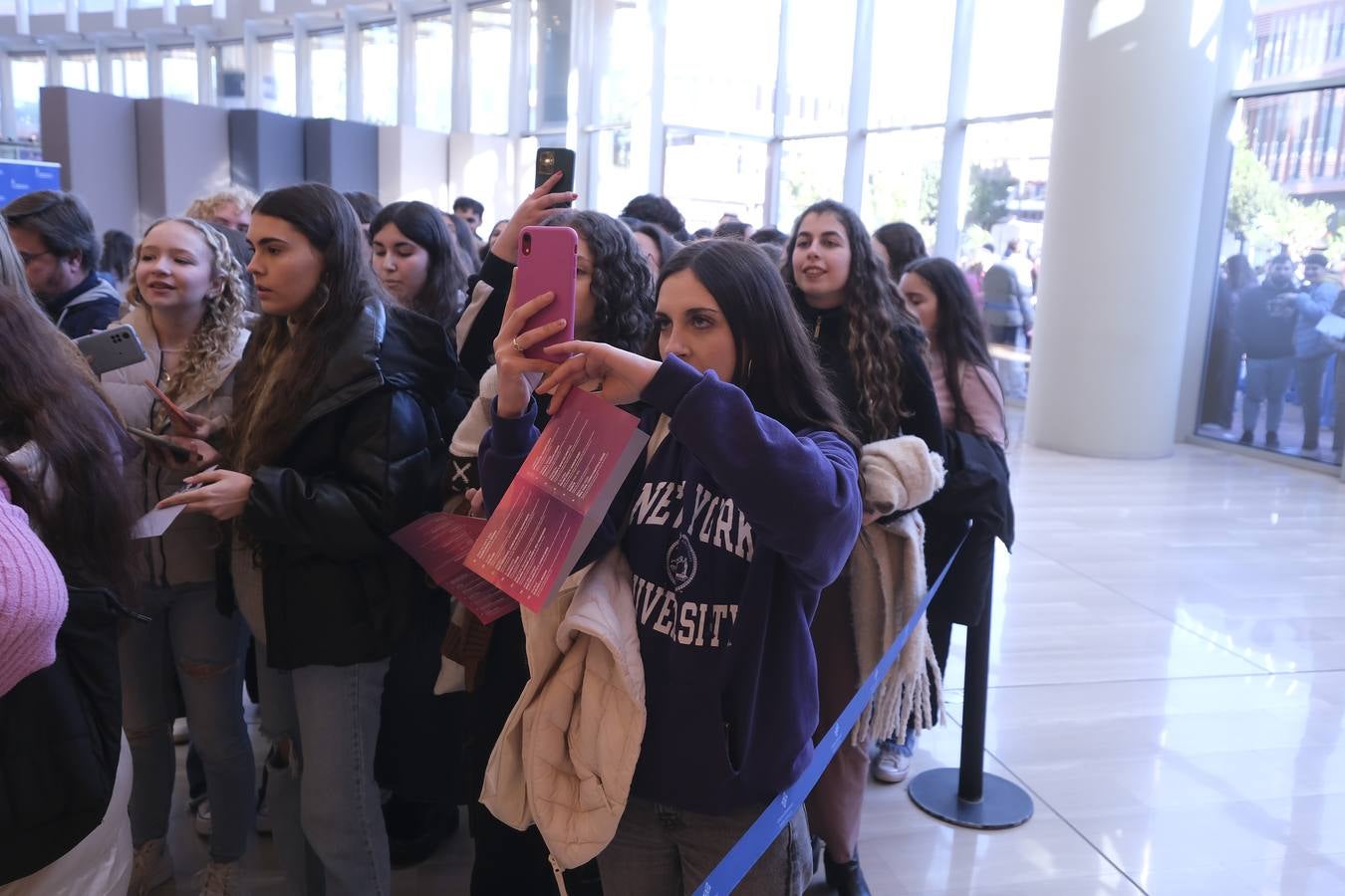 Firma de discos de los concursantes de Operación Triunfo 2023