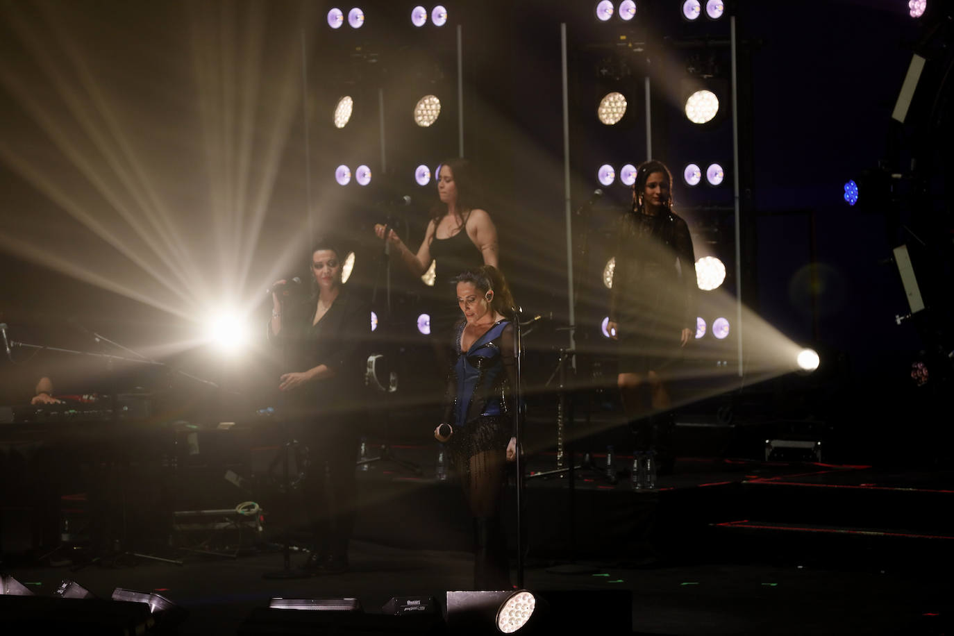 El concierto de Malú en el auditorio del Cartuja Center CITE de Sevilla