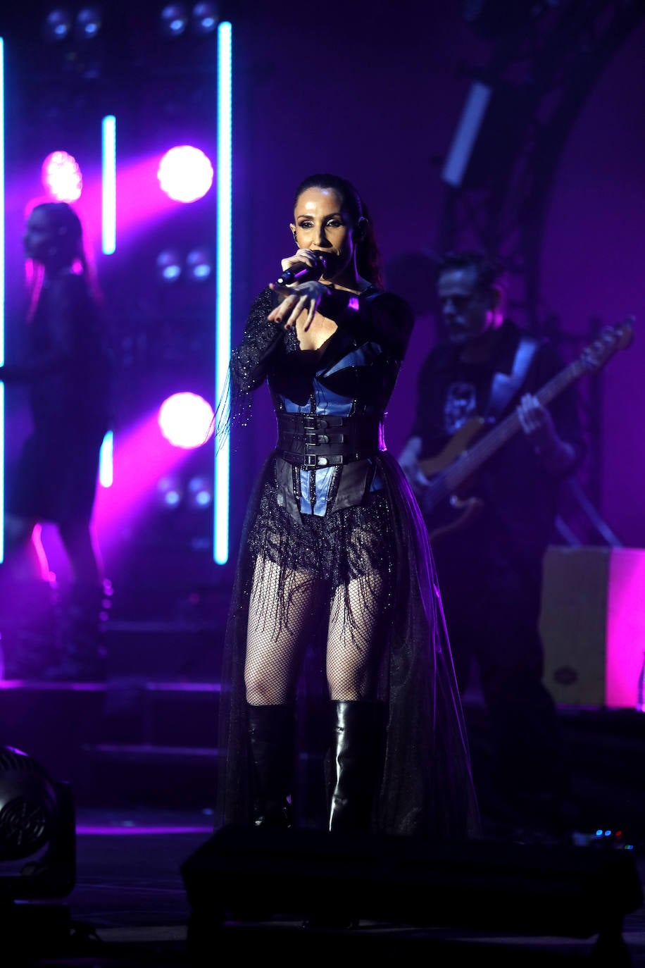 El concierto de Malú en el auditorio del Cartuja Center CITE de Sevilla