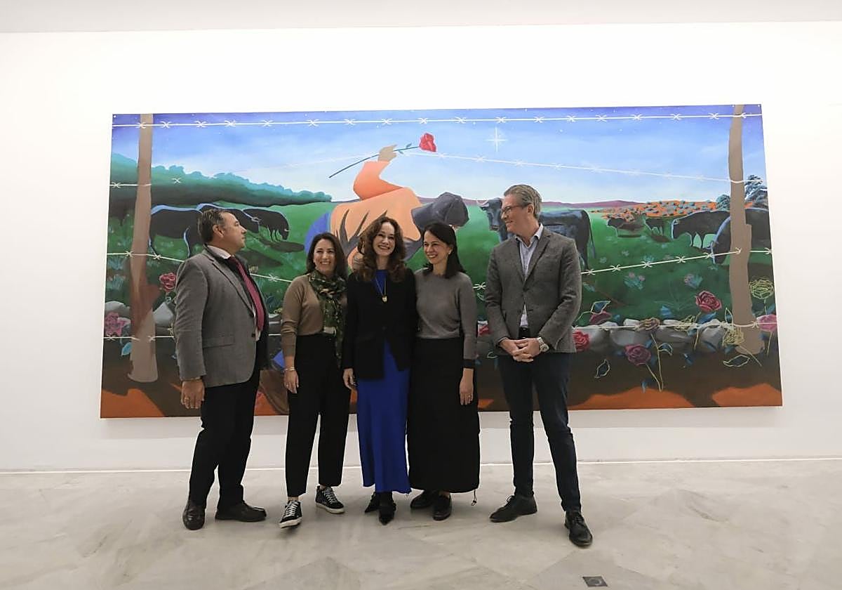 Jimena Blázquez, en el centro, ha presentado su primera muestra como comisaria en el CAAC