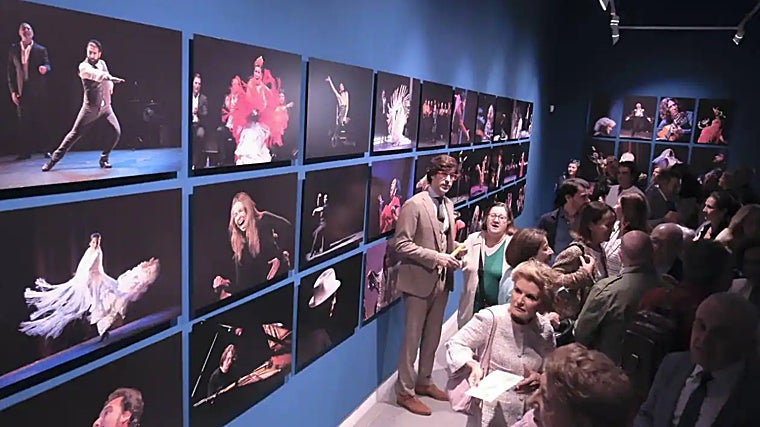 En la Fundación Cajasol de Sevilla se encuentra una exposición fotográfica dedicada al 25º aniversario de los Jueves Flamencos