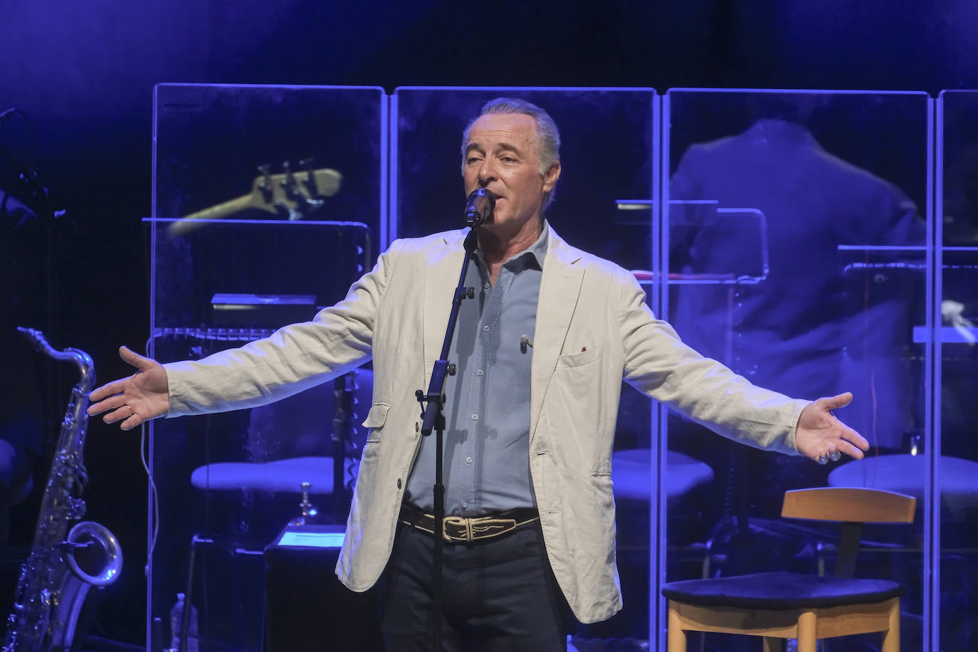 José Manuel Soto durante su concierto en el teatro de la Maestranza de Sevilla 