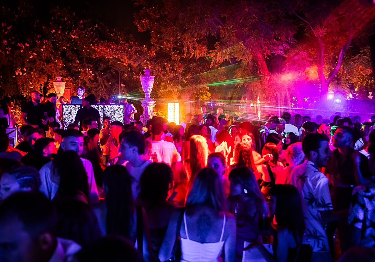 Terraza Líbano, una de las discotecas de verano más frecuentadas en Sevilla