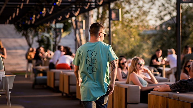 Ambiente por la tarde en Bonobo