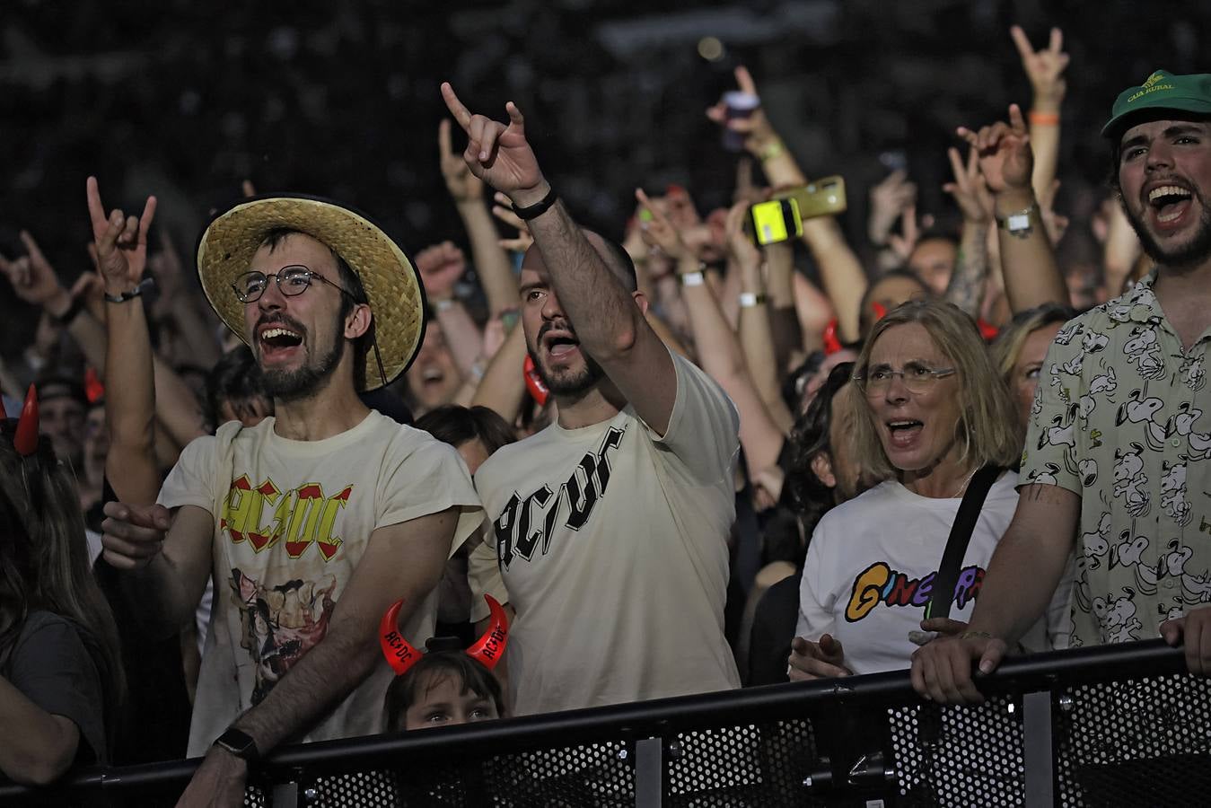 Un momento del concierto de AC/DC en el Estadio La Cartuja de Sevilla