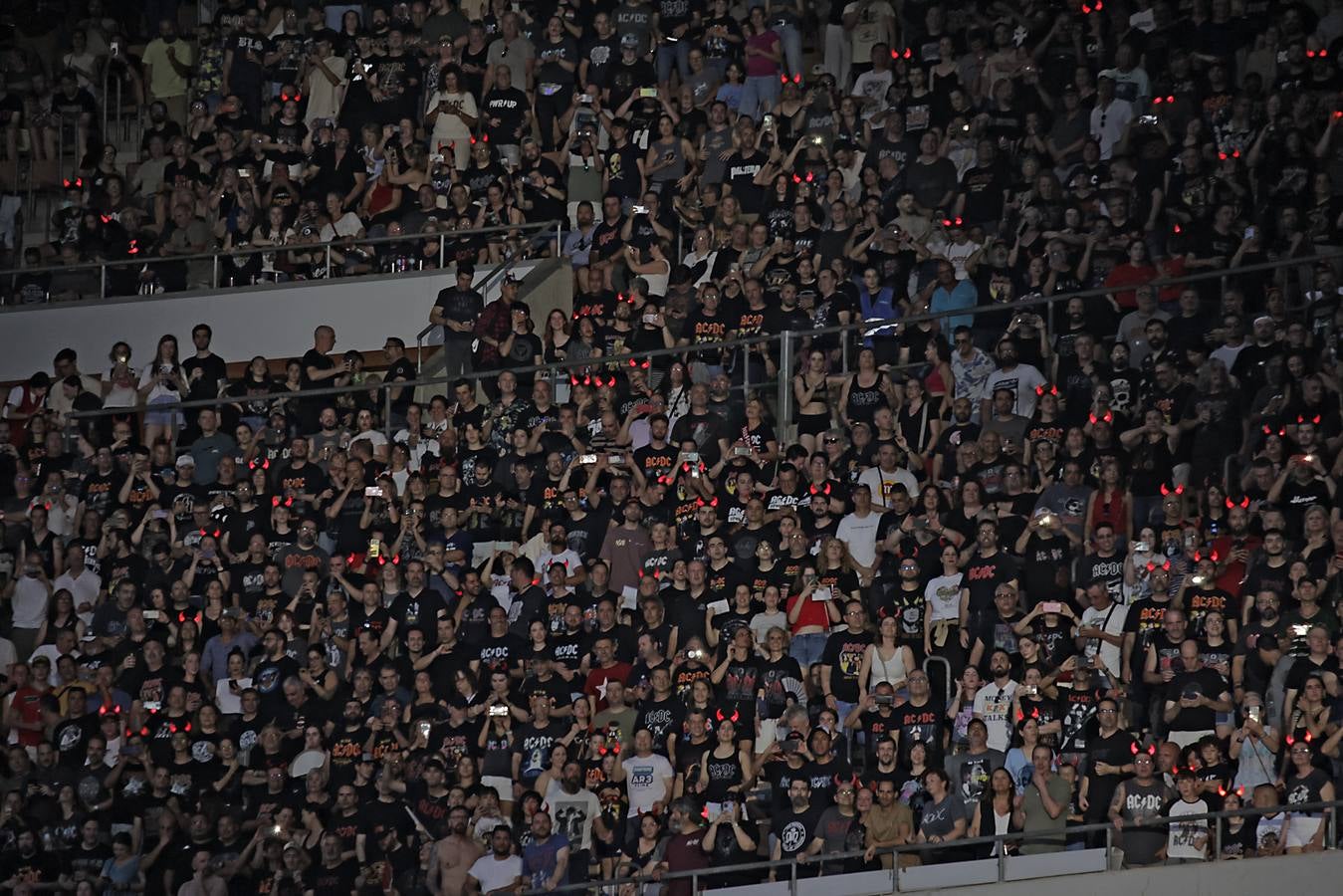 Un momento del concierto de AC/DC en el Estadio La Cartuja de Sevilla