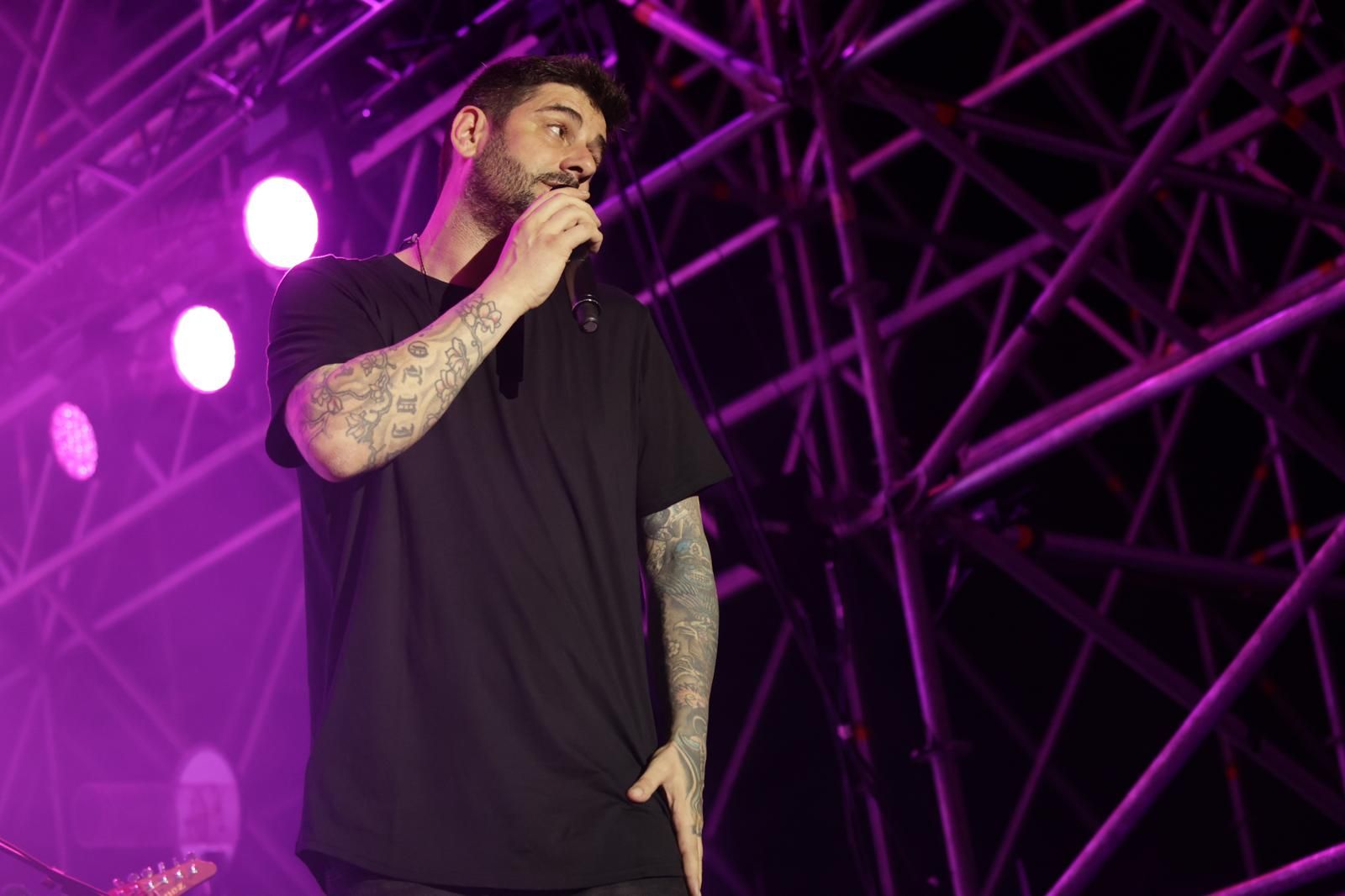 Icónica Fest acoge el concierto de Melendi en la Plaza de España de Sevilla 