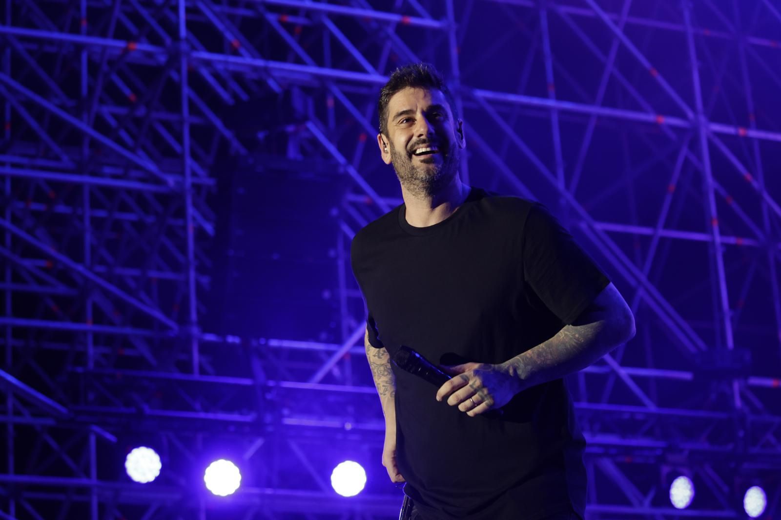Icónica Fest acoge el concierto de Melendi en la Plaza de España de Sevilla 