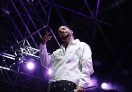 Maluma ofrece una noche para el recuerdo en Icónica Santalucía Sevilla Fest, en imágenes