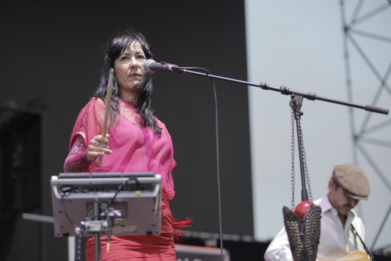 Actuación de El Columpio Asesino en Icónica Santalucía Sevilla Fest