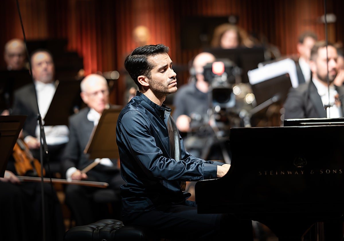 Juan Pérez Floristán actúa este jueves y el viernes con la Real Orquesta Sinfónica de Sevilla