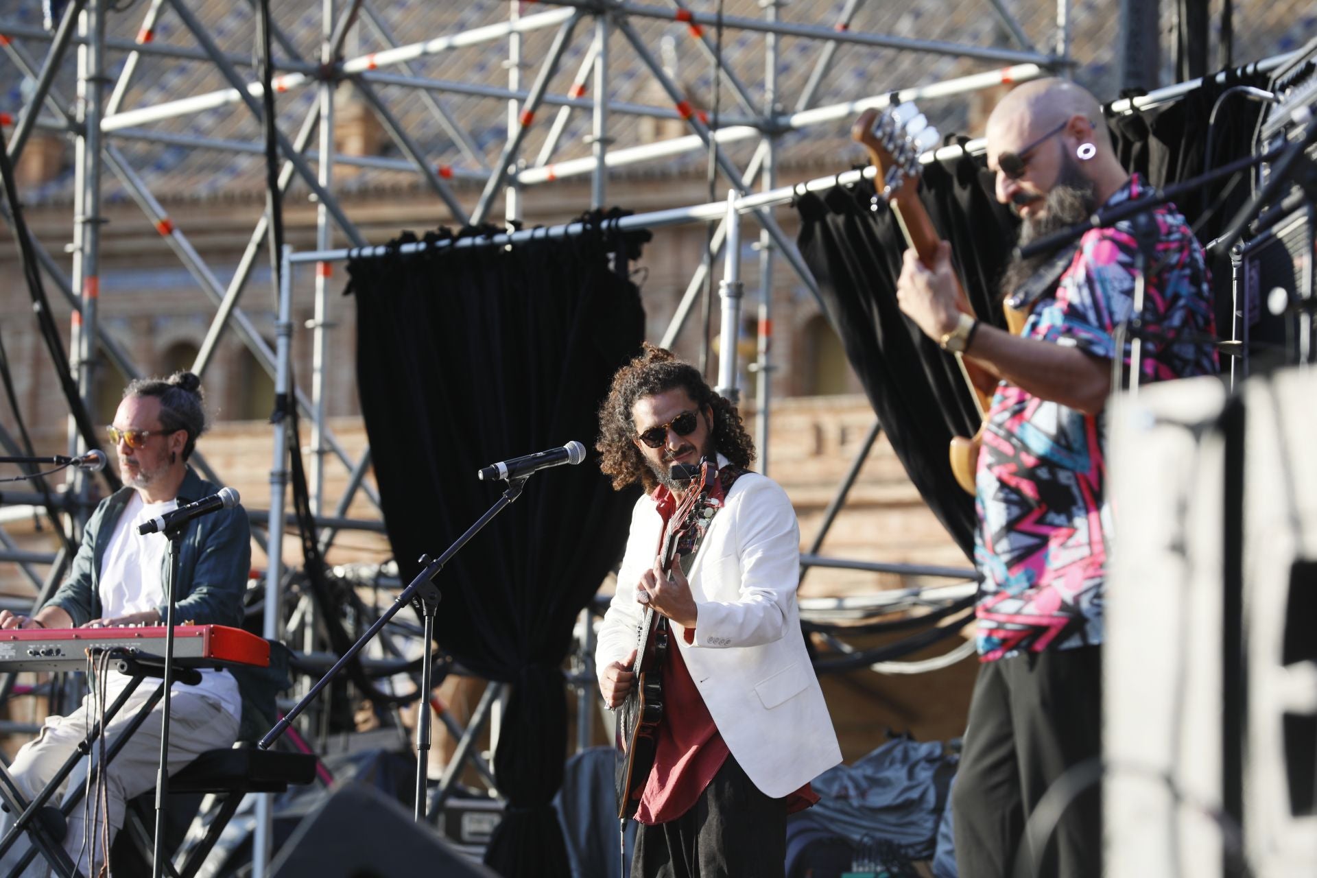 Actuación de Lin Cortés en Icónica Santalucía Sevilla Fest