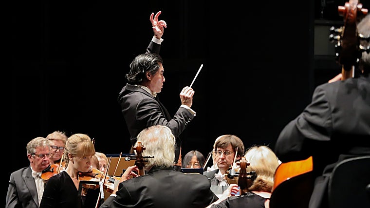 Brillante dirección de Darrel Ang