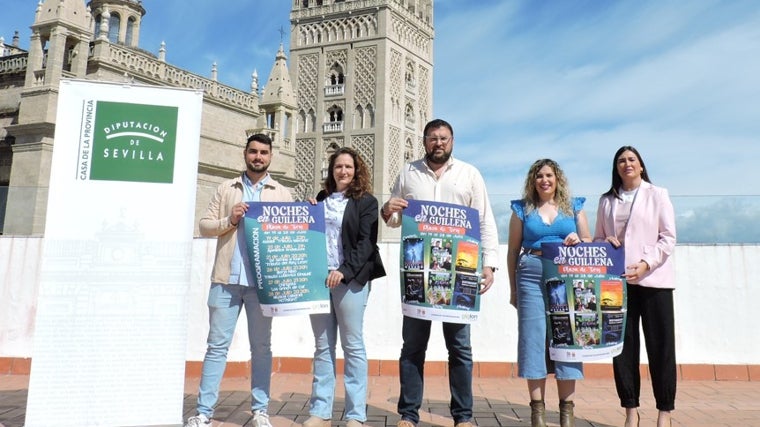 Imagen de la presentación del ciclo 'Noches de Guillena', que cuenta con varias actuaciones en la plaza de toros de esta localidad