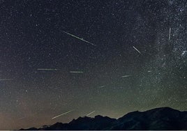 Desde bañarse en una playa artificial a ver la lluvia de estrellas: cinco actividades para disfrutar de las Perseidas en Sevilla