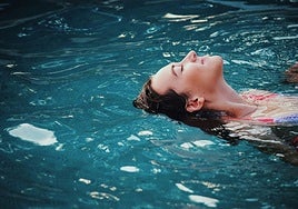 Desde 15 euros y con tumbonas: así son las piscinas privadas de Sevilla