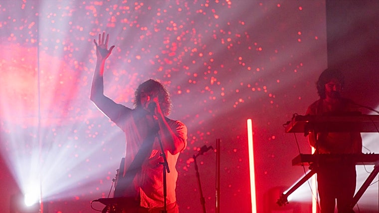 Mikel Izal actuando en Sevilla