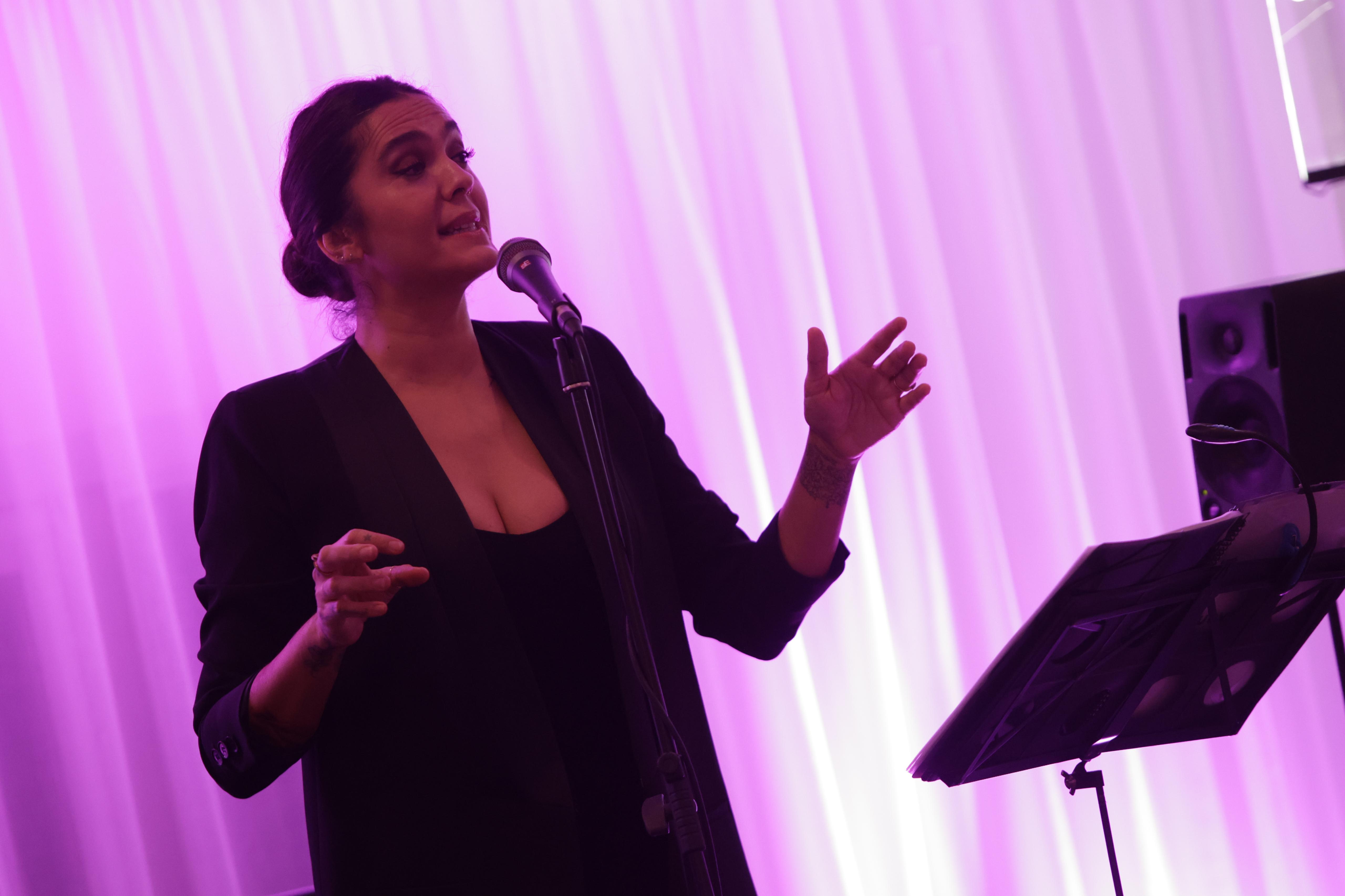 Un instante del concierto de Alba Molina en Sevilla