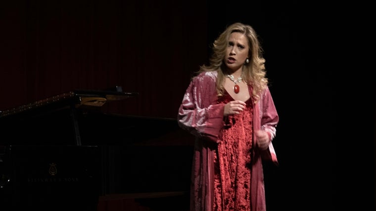 Aurora Galán (soprano)