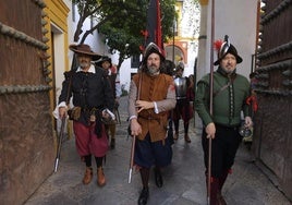 Este pueblo de Sevilla se transporta al siglo XVI con el desfile de los Tercios de Olivares: fecha, actividades y programación completa