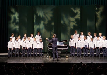 Los Niños Cantores de Viena, en el Teatro de la Maestranza: «Ángeles insustanciales»