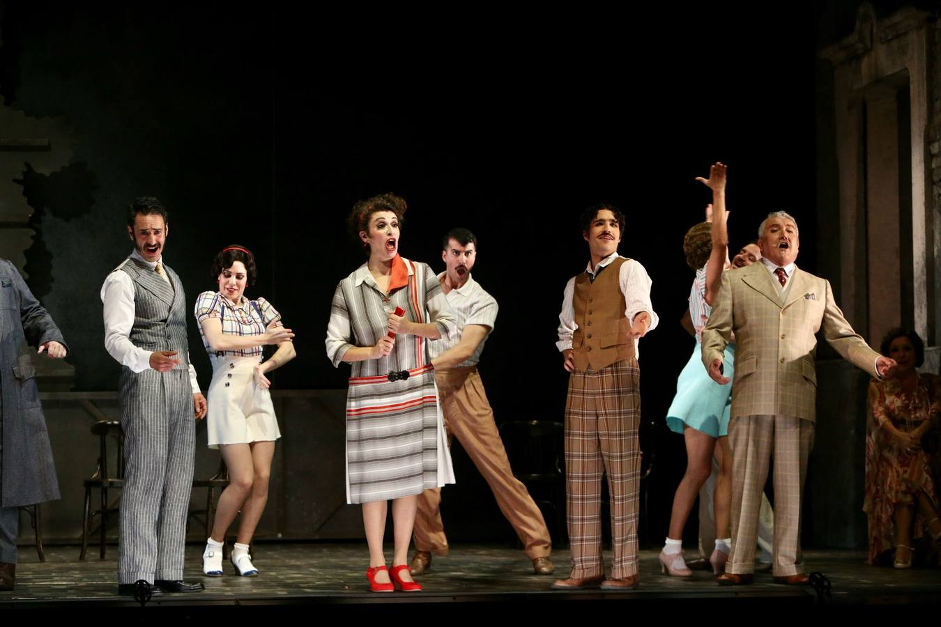 Momento del ensayo previo al estreno en el Maestranza de la zarzuela 'La verbena de la Paloma'