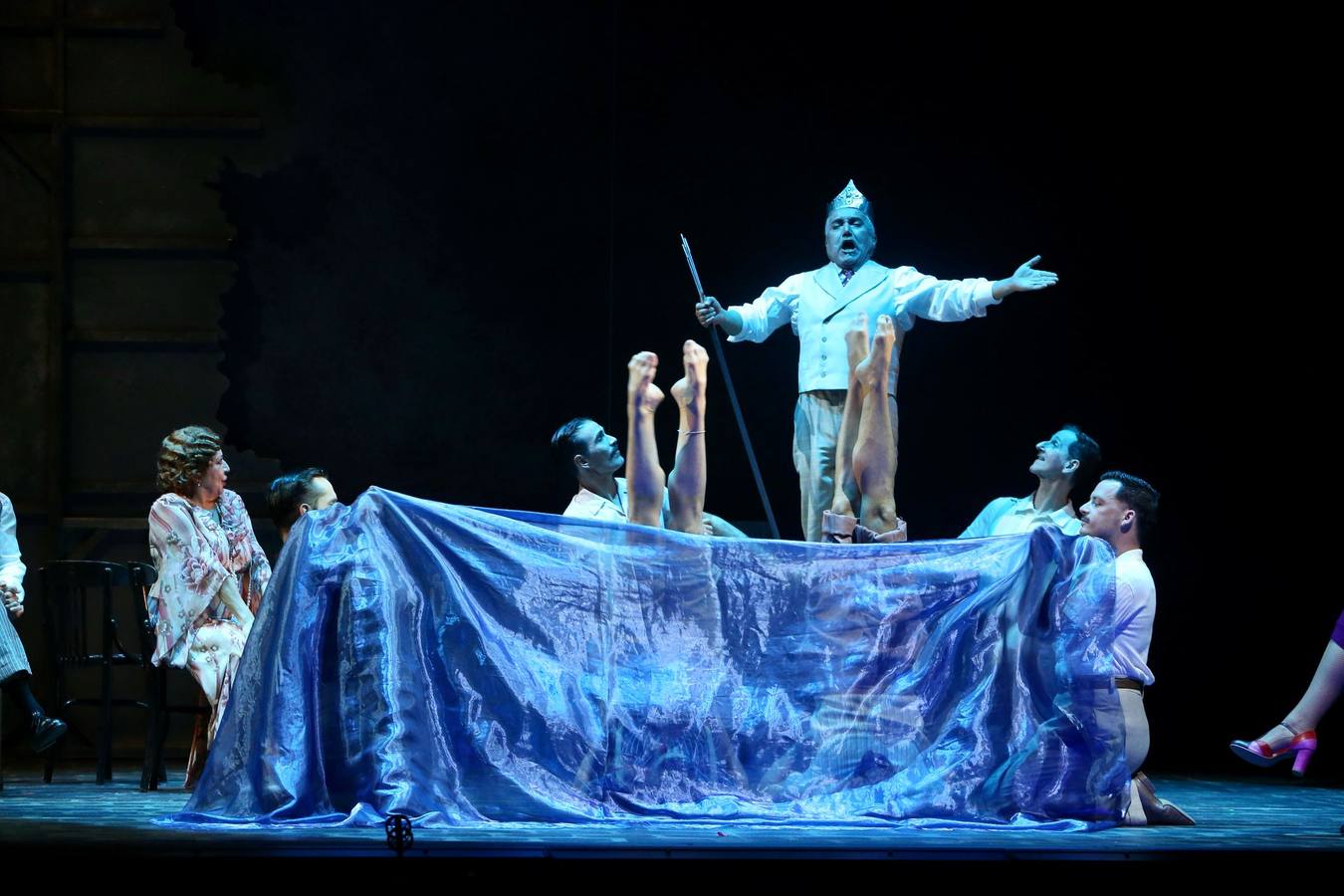 Momento del ensayo previo al estreno en el Maestranza de la zarzuela 'La verbena de la Paloma'