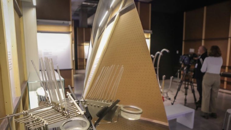 En esta exposición que se encuentra en el Caixaforum, se muestran las relaciones entre las matemáticas y la música