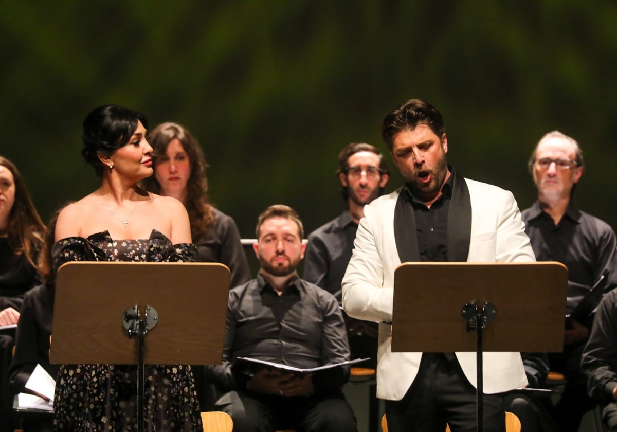 Kristina Mkhitaryan (Maria) y Andrey Zhilikhovsky (Don Pedro)