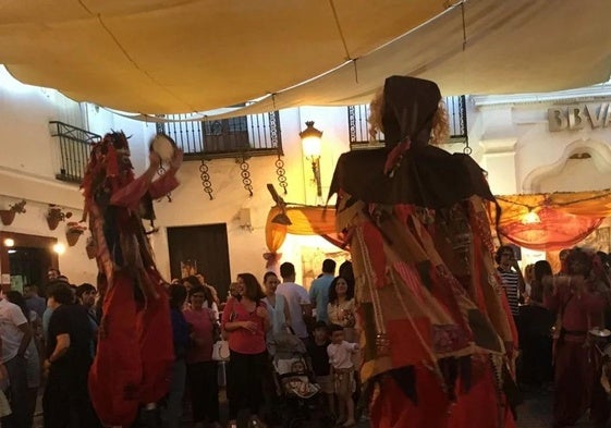 Espectáculo en el Mercado Barroco de Olivares